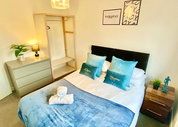 아파트 Convenient Centre 3bd With Free Parking