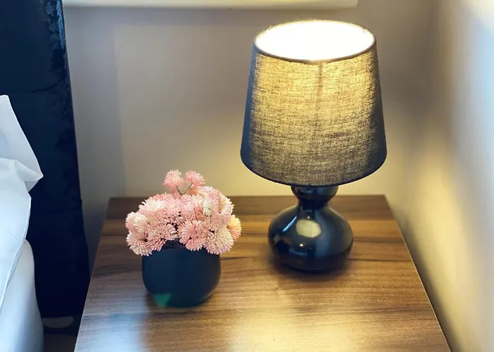 Convenient Centre 3bd With Free Parking 아파트