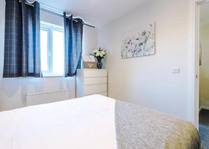 Bright&modern Contractor House By Niji Short * 맨체스터