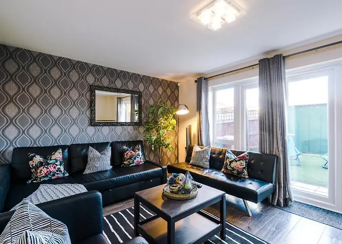 Bright&modern Contractor House By Niji Short *