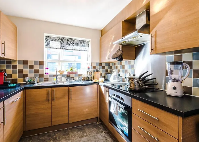 Bright&modern Contractor House By Niji Short 펜션