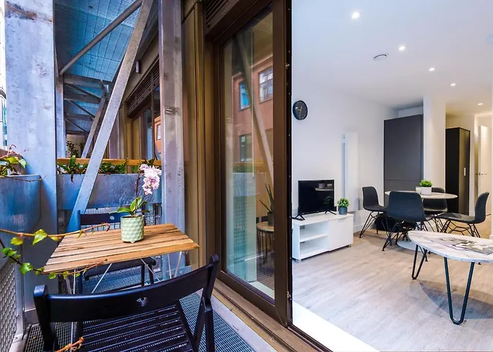 Hilltop Serviced - Piccadilly Apartamento *