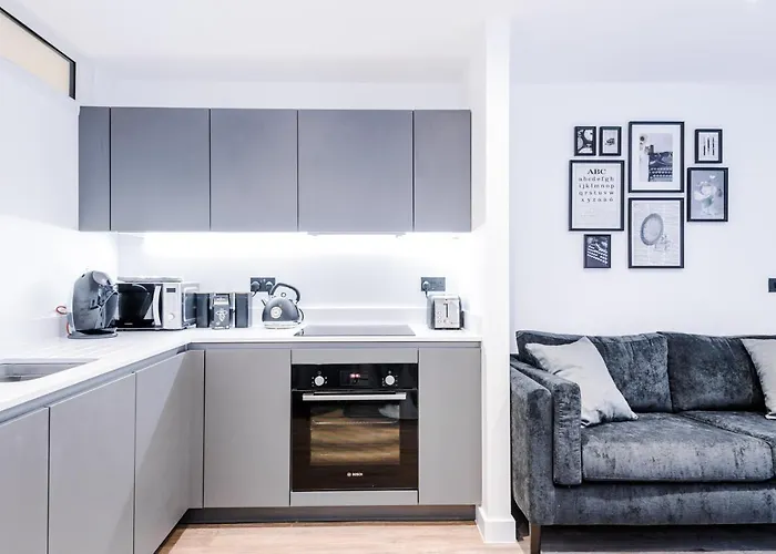 Hilltop Serviced - Piccadilly Apartamento