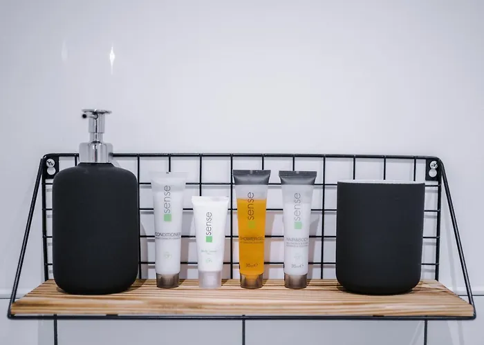 Hilltop Serviced - Piccadilly