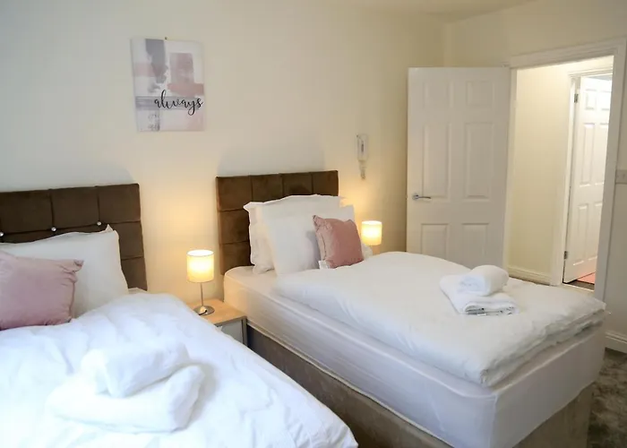 Gorgeous Ground Floor + Free Parking * 맨체스터