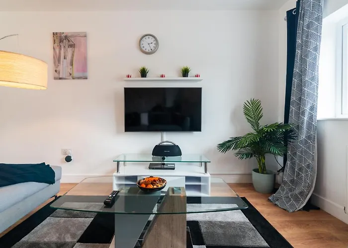 Mosh Homes مانشستر