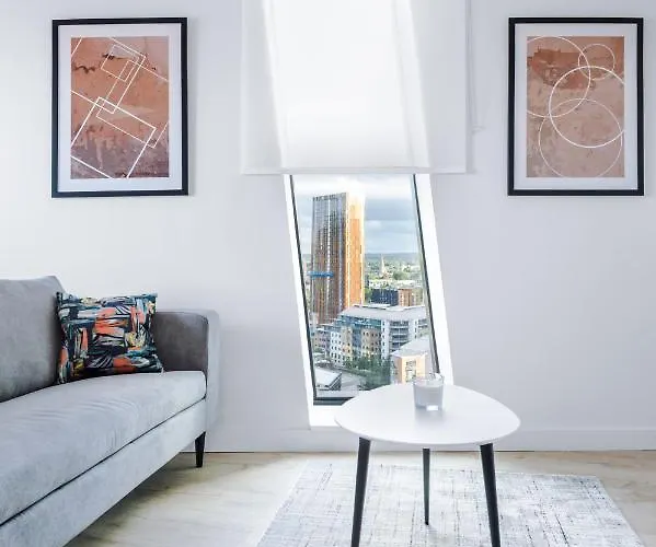 Hilltop Serviced - Deansgate Apartament