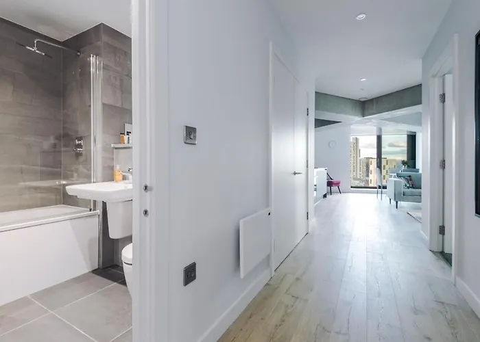 Hilltop Serviced - Deansgate Apartament *