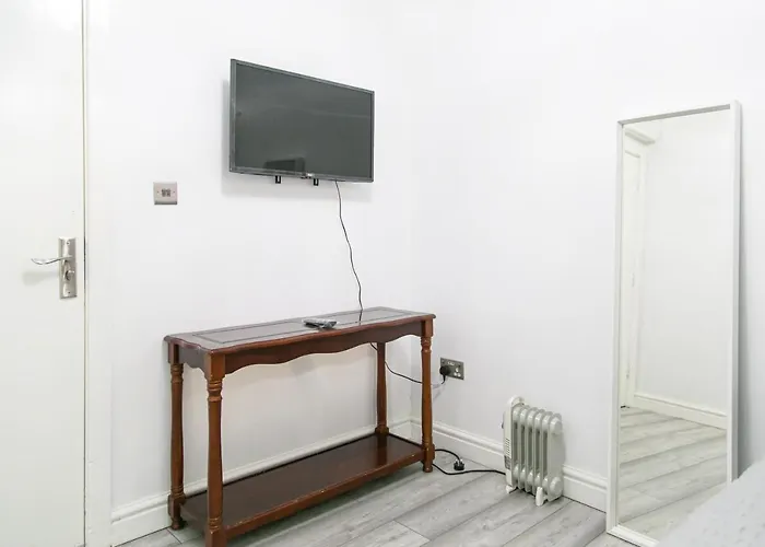 Апартаменты Cheetham Hills