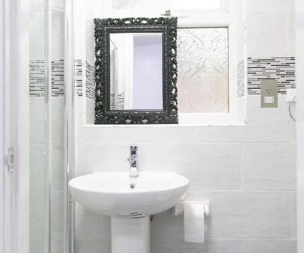 Cheetham Hills Daire