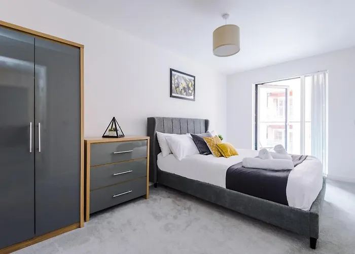 Hilltop Serviced Apartments- Northern Quarter * Manchester