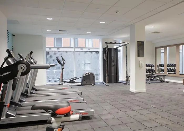 Hotel Hampton By Hilton Centre 4*