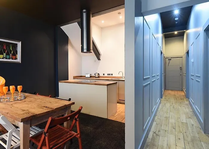 Slps 14 Hot Tub, Bar & Outdoor Terrace Apartment