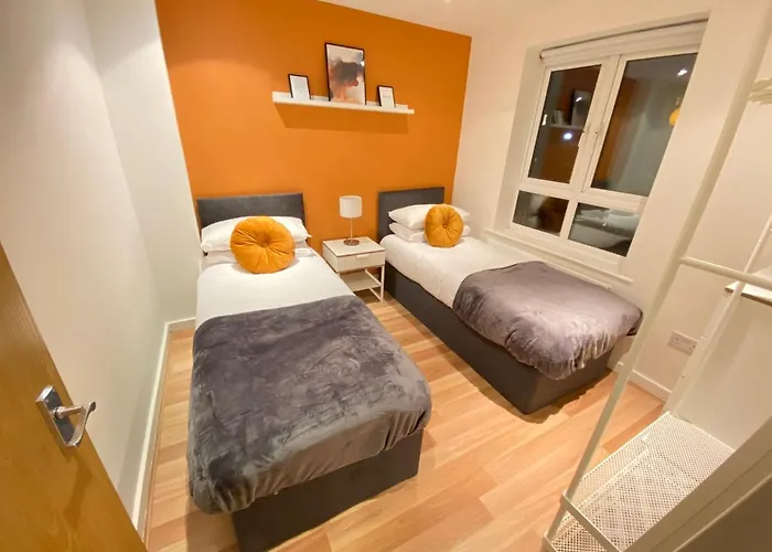 別荘 Large 5-bed Centre Townhouse With Secure Parking マンチェスター