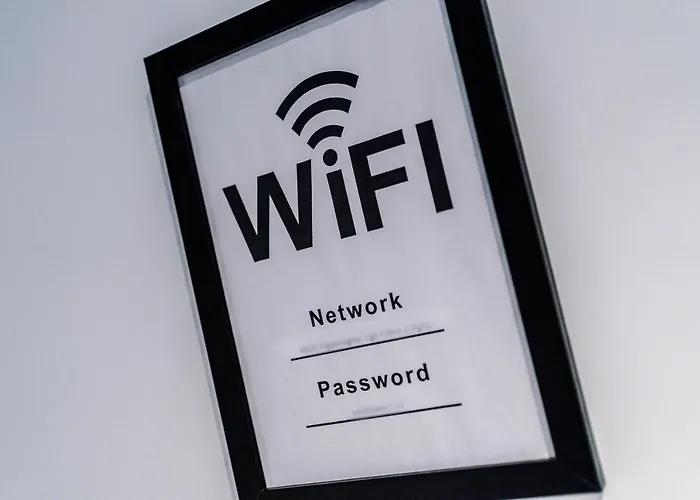 Hilltop Serviced - Deansgate Apartment