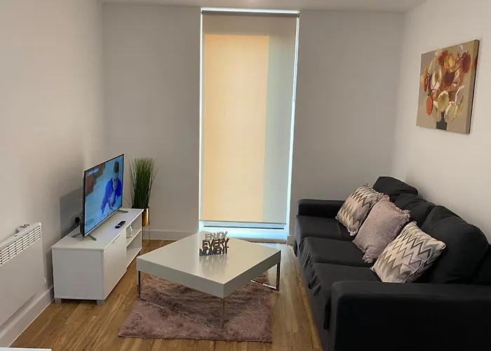 1 Bedroom Lovely In Salford Quays Free Street Parking Subject To Availability Apartmán