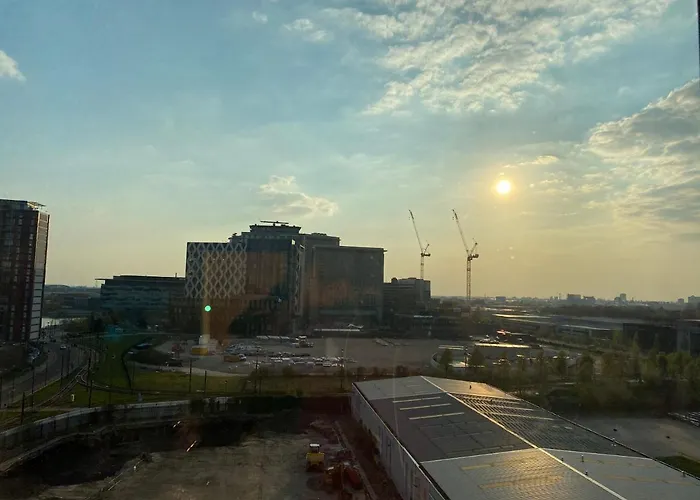 1 Bedroom Lovely In Salford Quays Free Street Parking Subject To Availability * Manchester