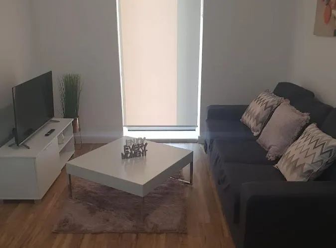 1 Bedroom Lovely In Salford Quays Free Street Parking Subject To Availability Manchester