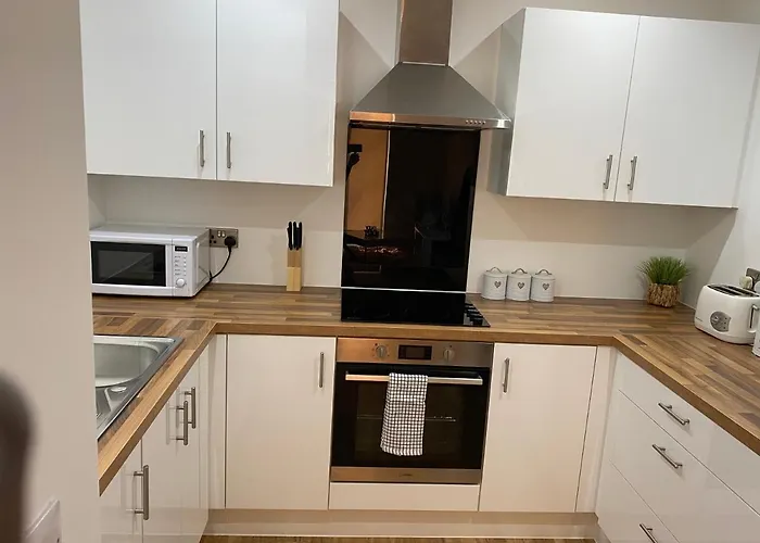 1 Bedroom Lovely In Salford Quays Free Street Parking Subject To Availability Apartment Manchester