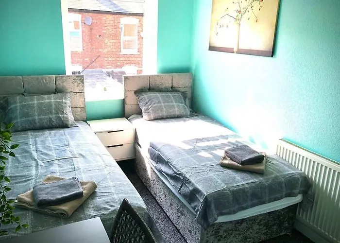 The Pad - 3br Entire House With Parking Nyaraló Manchester