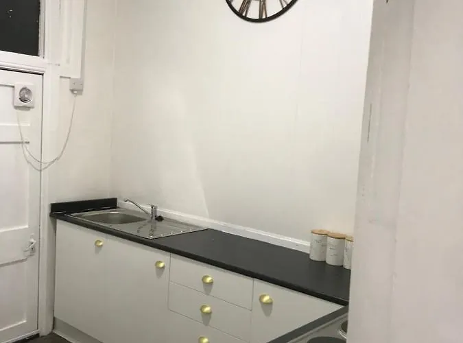 The Avenues And Alleyways *