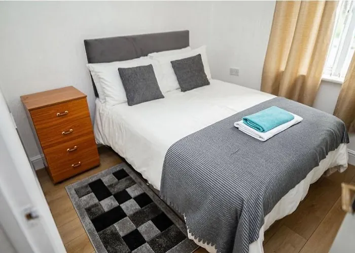 Family-friendly Two-bedroom Near Stadium Apartament