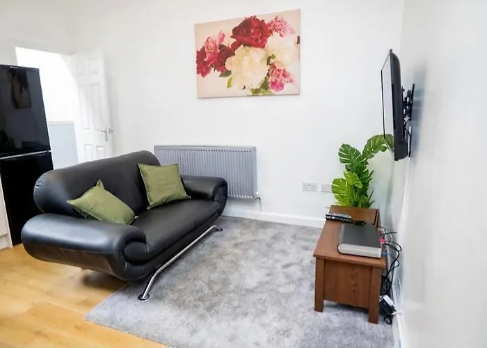 Family-friendly Two-bedroom Near Stadium Apartament