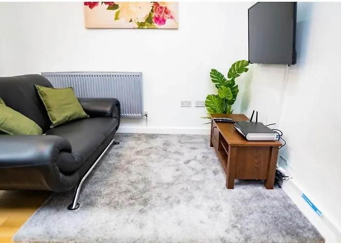 Apartament Family-Friendly Two-Bedroom Apartment Near Manchester City Stadium *