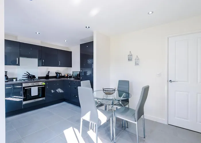 Vidale Court, 3 Bedroom House With River Irwell View, Sleeps 6 * 맨체스터