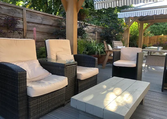 Hendham House - Near Etihad Stadium, Coop Live Arena, Ao Arena, Piccadilly Train Station & Centre