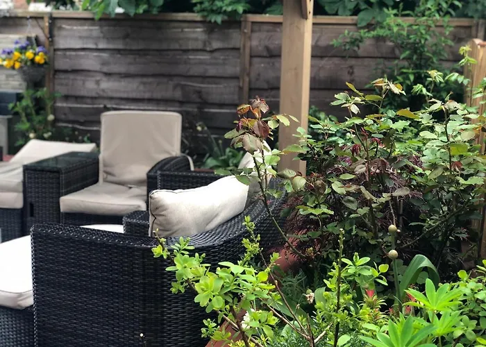 Hendham House - Near Etihad Stadium, Coop Live Arena, Ao Arena, Piccadilly Train Station & Centre 2* מנצ'סטר