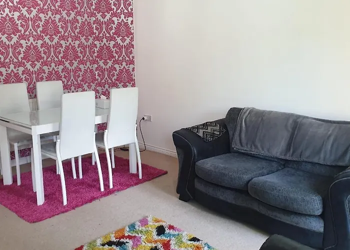 Guest house Queens Rooms, A Perfect Stay, Next To Shopping Parks And Central Manchester