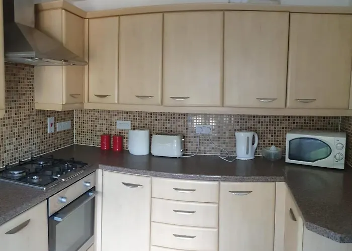 Queens Rooms, A Perfect Stay, Next To Shopping Parks And Central *