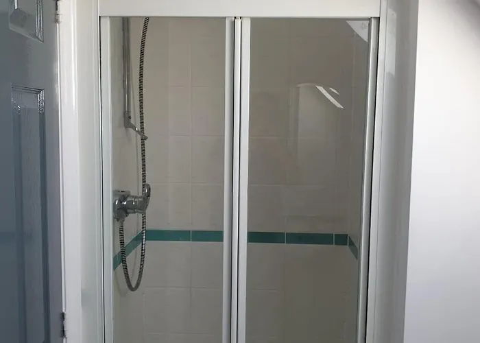 게스트하우스 Queens Rooms, A Perfect Stay, Next To Shopping Parks And Central *