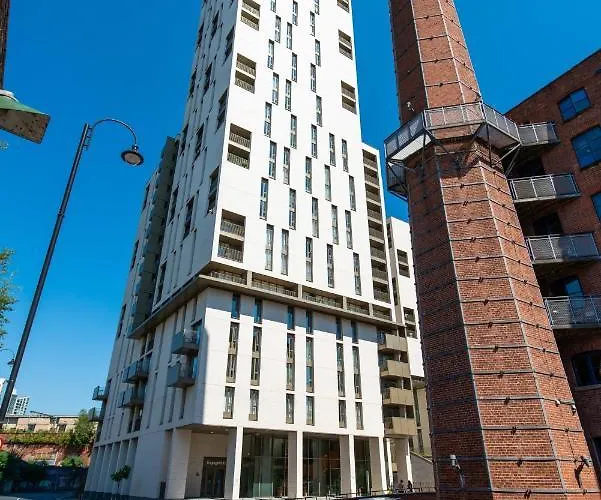 The Assembly Oasis Holding Apartman *