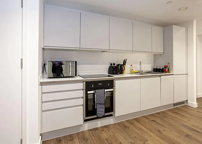 Stylish Modern In * Manchester