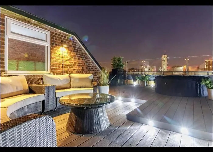 Swan Street Townhouse Hot Tub & Roof Terrace 4*