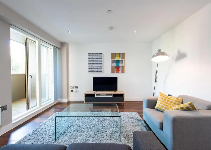 The Assembly Oasis Holding Apartman *