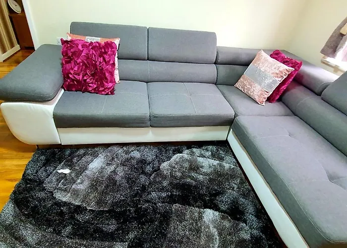 Brigstock Holidays House Apartamento *