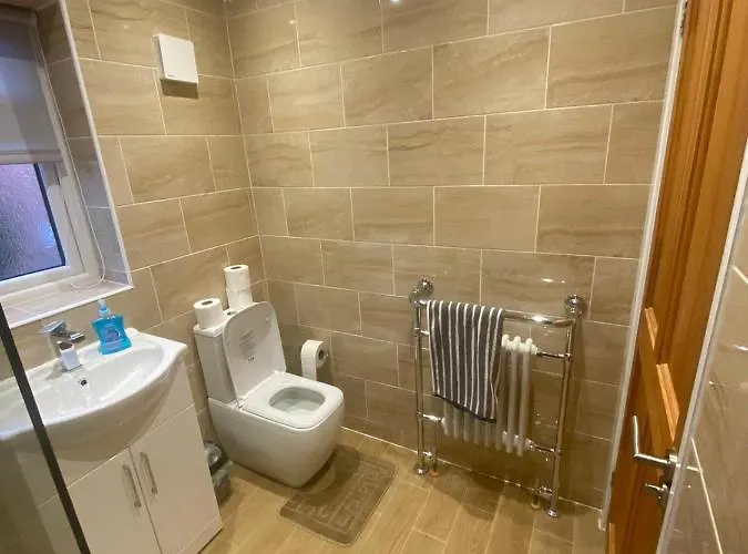 Brigstock Holidays House Apartamento *