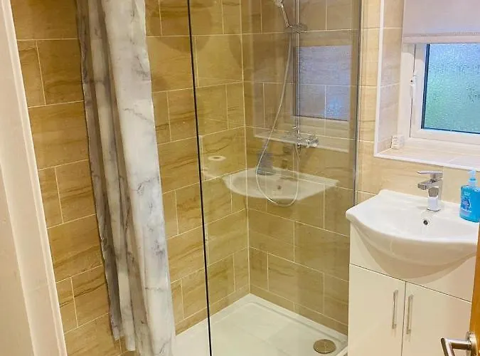 Brigstock Holidays House Apartament *