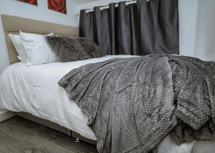 City-centre With Dedicated Workspace, Sleeps 4 아파트 맨체스터