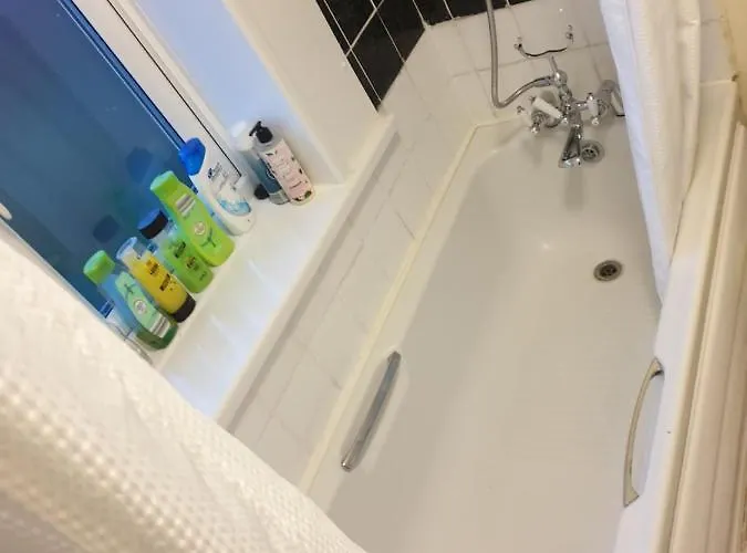 Splendid 4bedrooms Shared