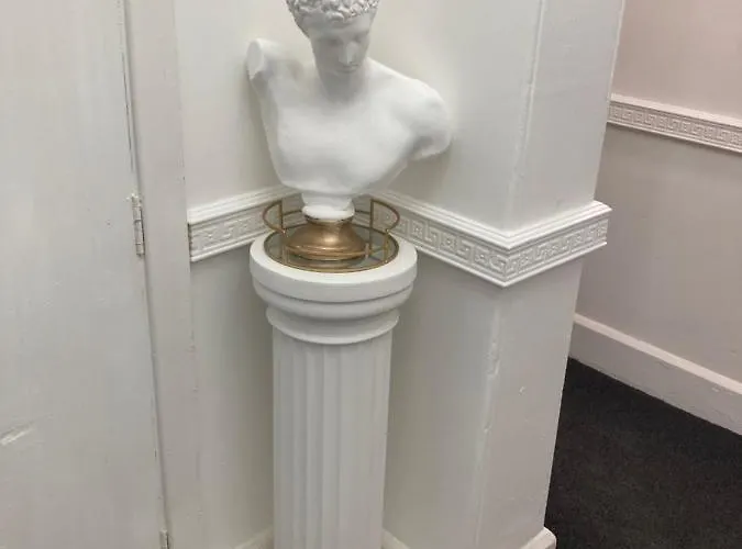 The Avenues And Alleyways Szálloda Manchester