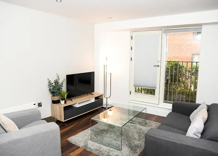 Onpoint - Spacious 2 Bedroom Apt - City Centre With Balcony Daire Manchester
