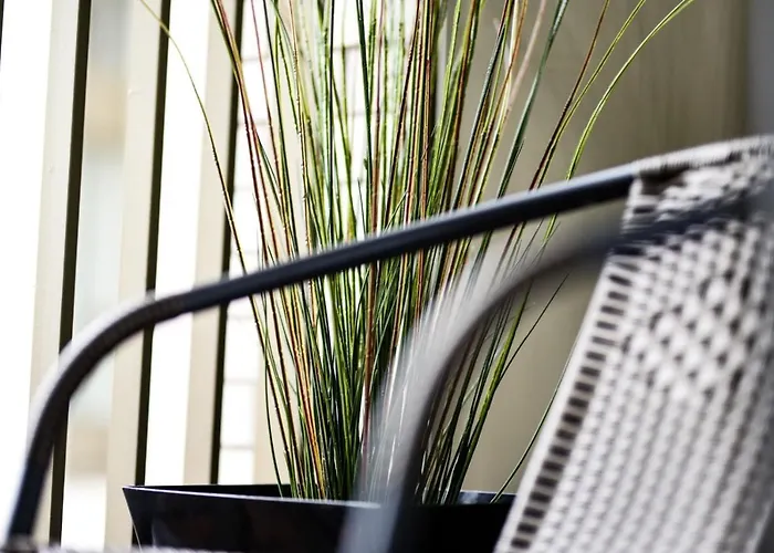 Daire Onpoint - Spacious 2 Bedroom Apt - City Centre With Balcony