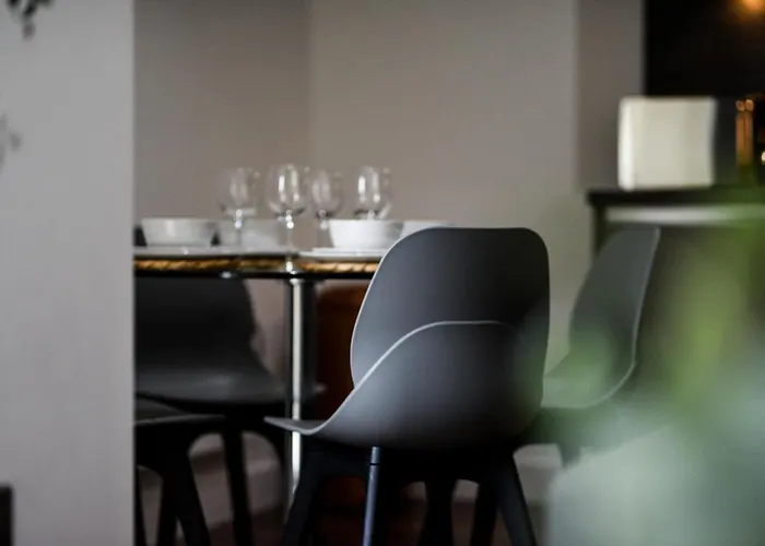 Onpoint - Spacious 2 Bedroom Apt - City Centre With Balcony Apartman *