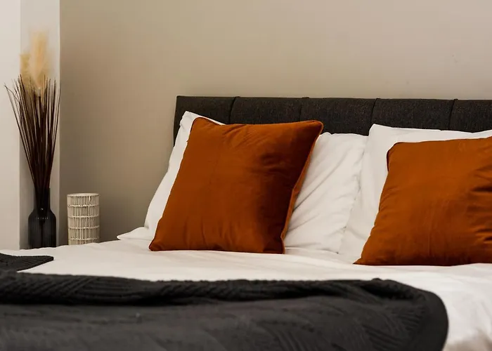 Apartman Onpoint - Spacious 2 Bedroom Apt - City Centre With Balcony