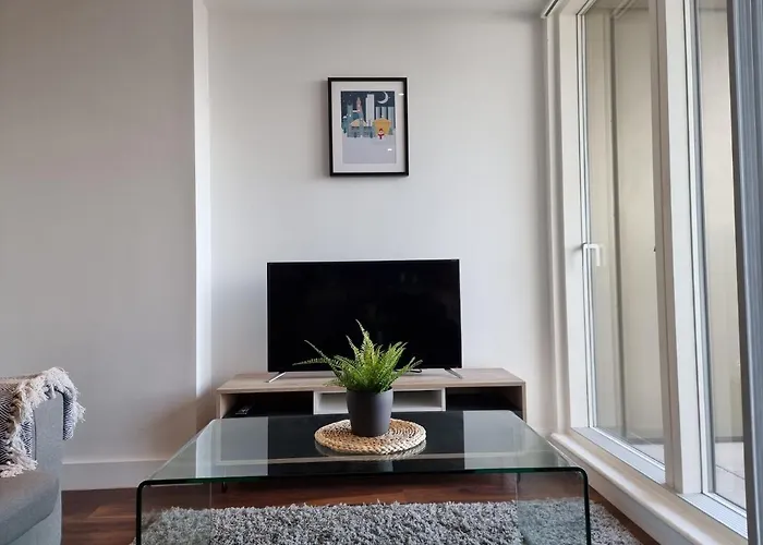 Onpoint - Spacious 2 Bedroom Apt - City Centre With Balcony Apartman Manchester