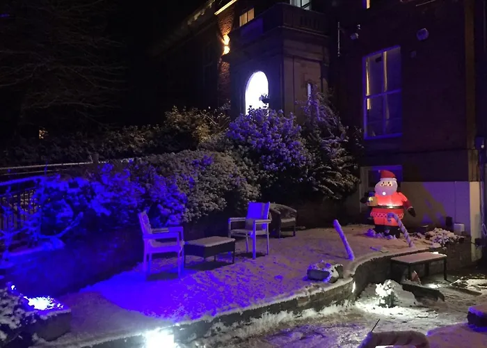 Queens 3* מנצ'סטר